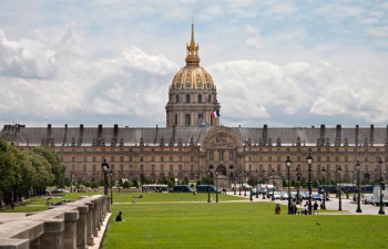 Hôtel des Invalides louer car