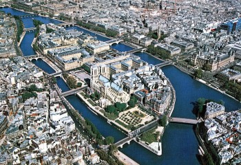 Île de la Cité location de bus pas cher
