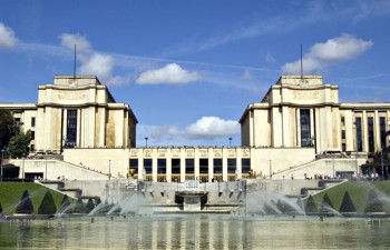 Palais de Chaillot (Paris) location minibus avec chauffeur tarif