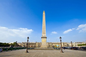 Place de la Concorde location minibus avec chauffeur