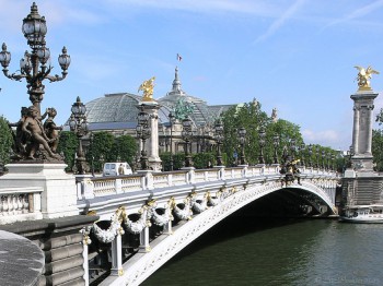 Pont Alexandre-III (Paris) location de bus avec chauffeur