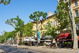 Location minibus avec chauffeur Aix en Provence location minibus Aix en Provence pas cher
