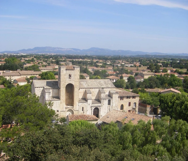 location bus Pernes-les-Fontaines PACA
